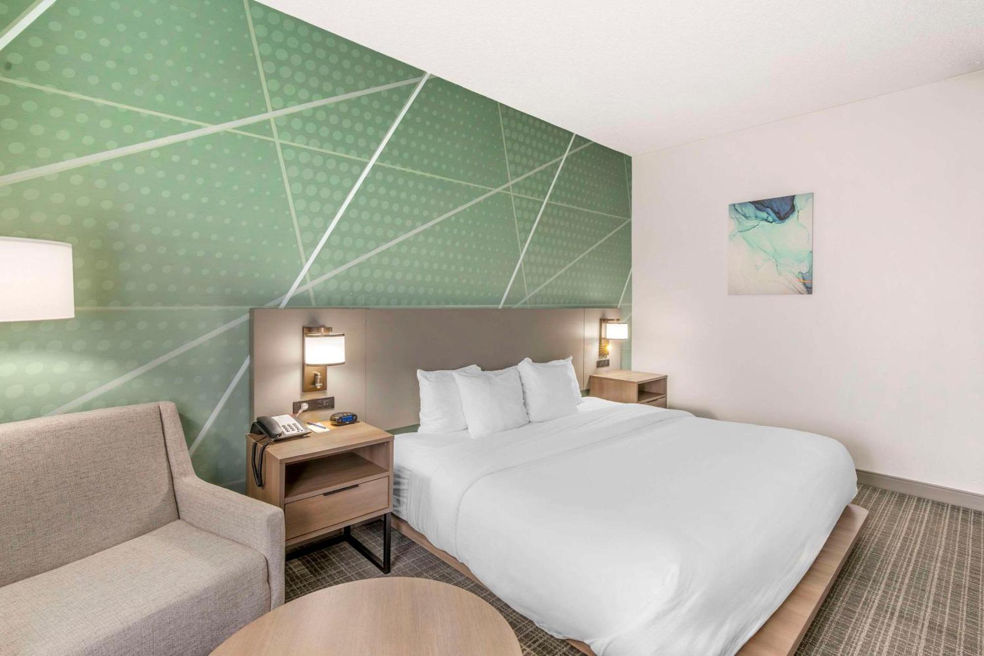 Comfort Inn & Suites Louisville Airport Fair & Expo Extérieur photo